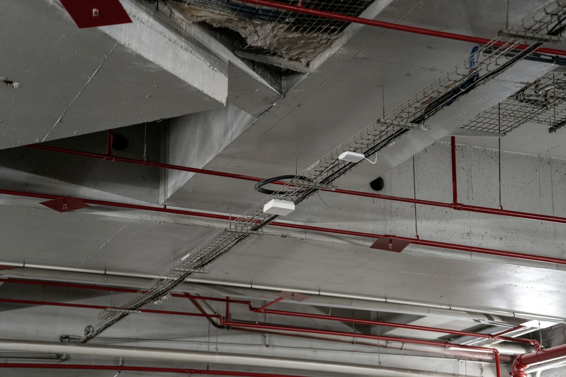 Service ceiling with sprinkler mains and detectors